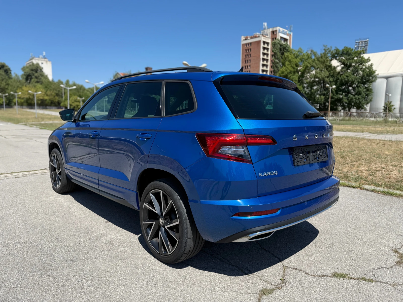 Skoda Karoq 2.0 TDI  Sportline 4x4 190 к с DSG - изображение 5