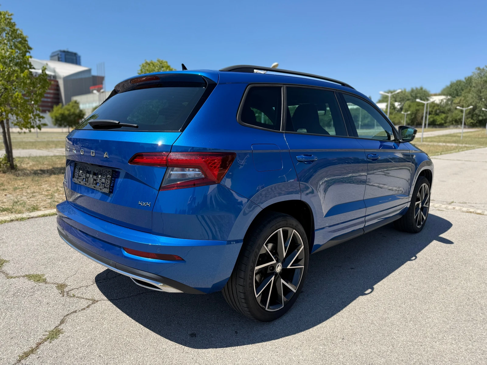 Skoda Karoq 2.0 TDI  Sportline 4x4 190 к с DSG - изображение 7