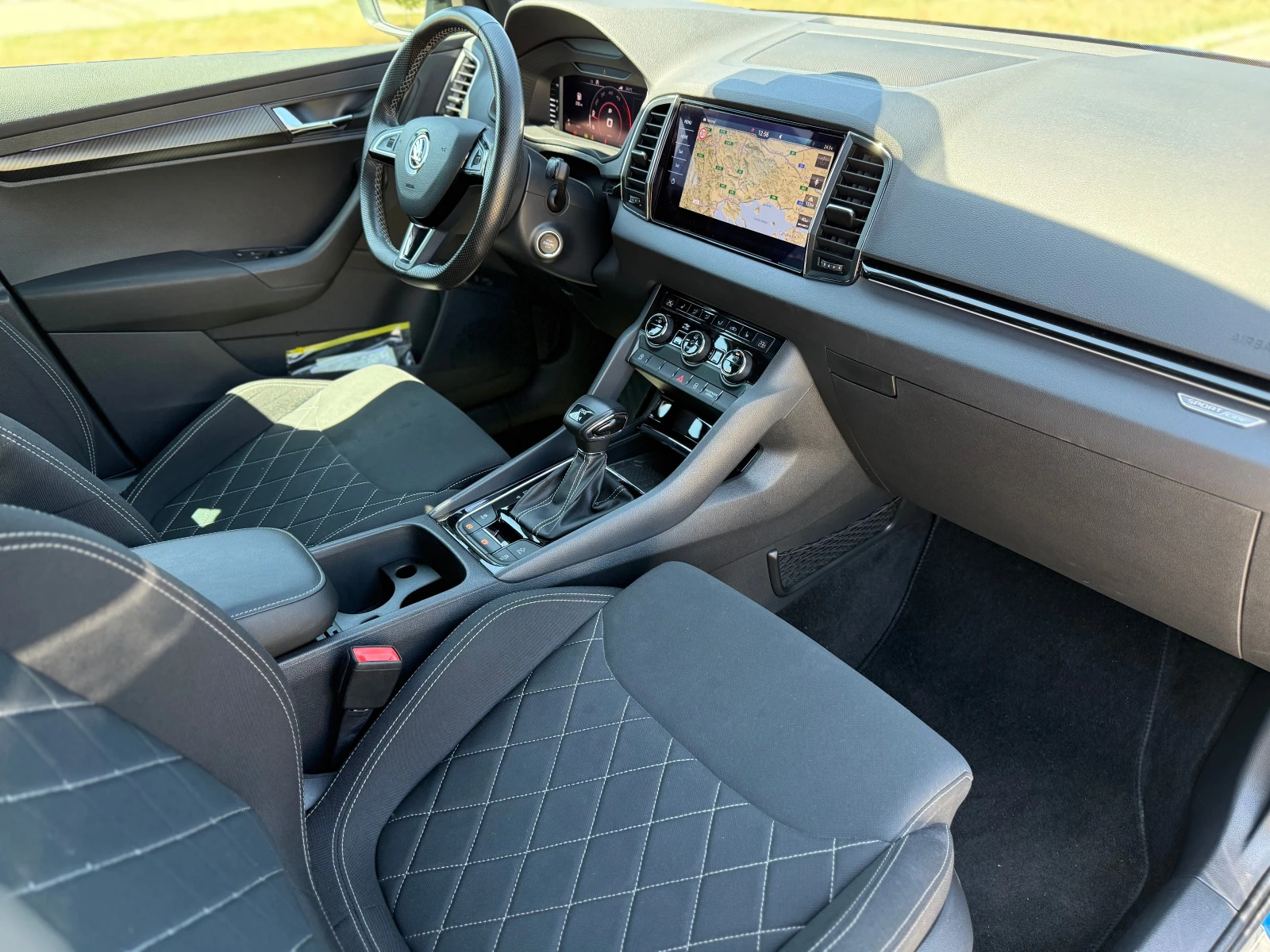 Skoda Karoq 2.0 TDI  Sportline 4x4 190 к с DSG - изображение 9