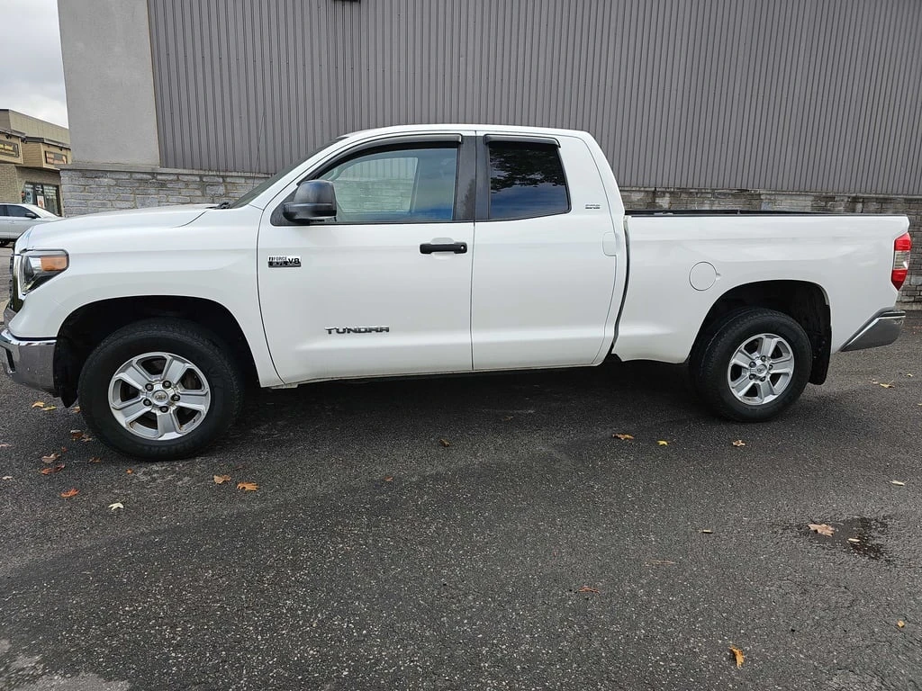 Toyota Tundra * SR5 Plus * CARFAX * БЕЗ ПЪРВОНАЧАЛНА ВНОСКА - изображение 2