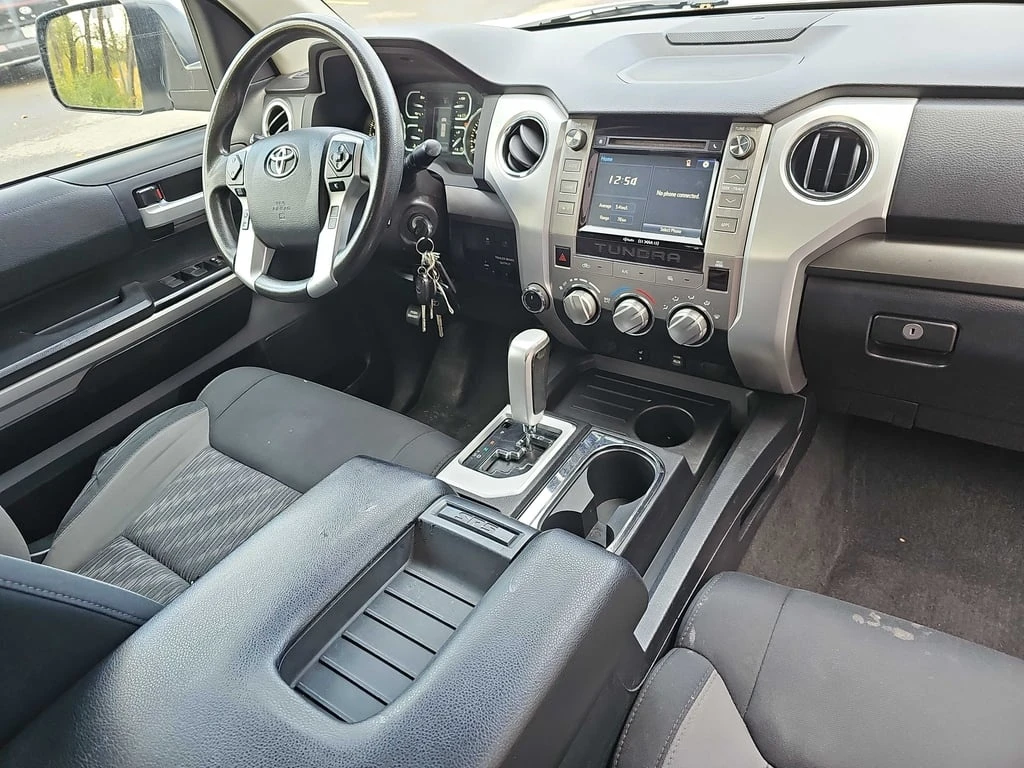 Toyota Tundra * SR5 Plus * CARFAX * БЕЗ ПЪРВОНАЧАЛНА ВНОСКА - изображение 5
