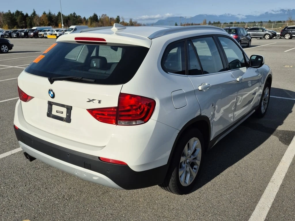 BMW X1 * 28I * CARFAX *    | Mobile.bg   3