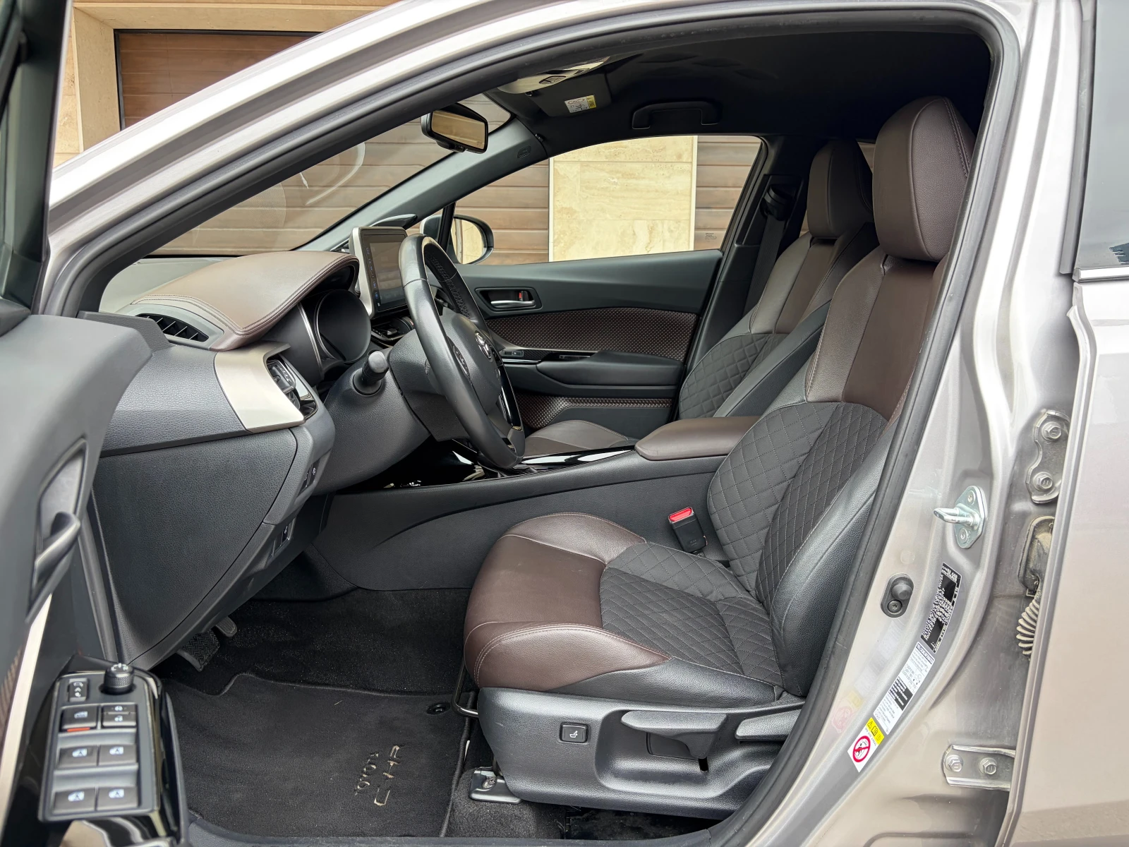 Toyota C-HR 1.8Hybrid e-CVT Classy- � �������� | Mobile.bg � ����������� 6