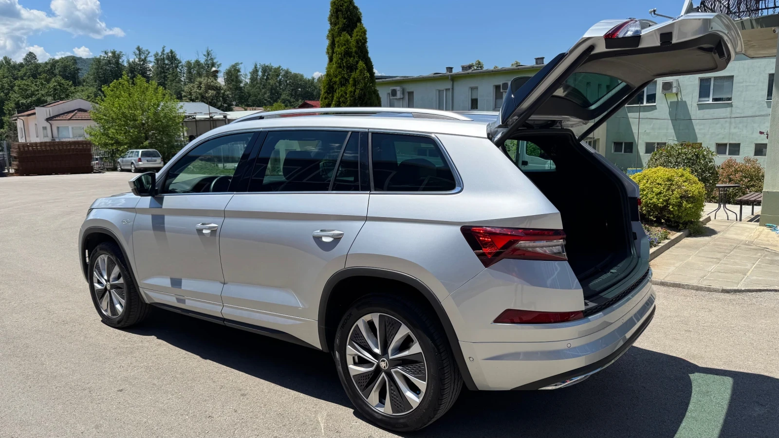 Skoda Kodiaq, снимка 9 - Автомобили и джипове - 54852731