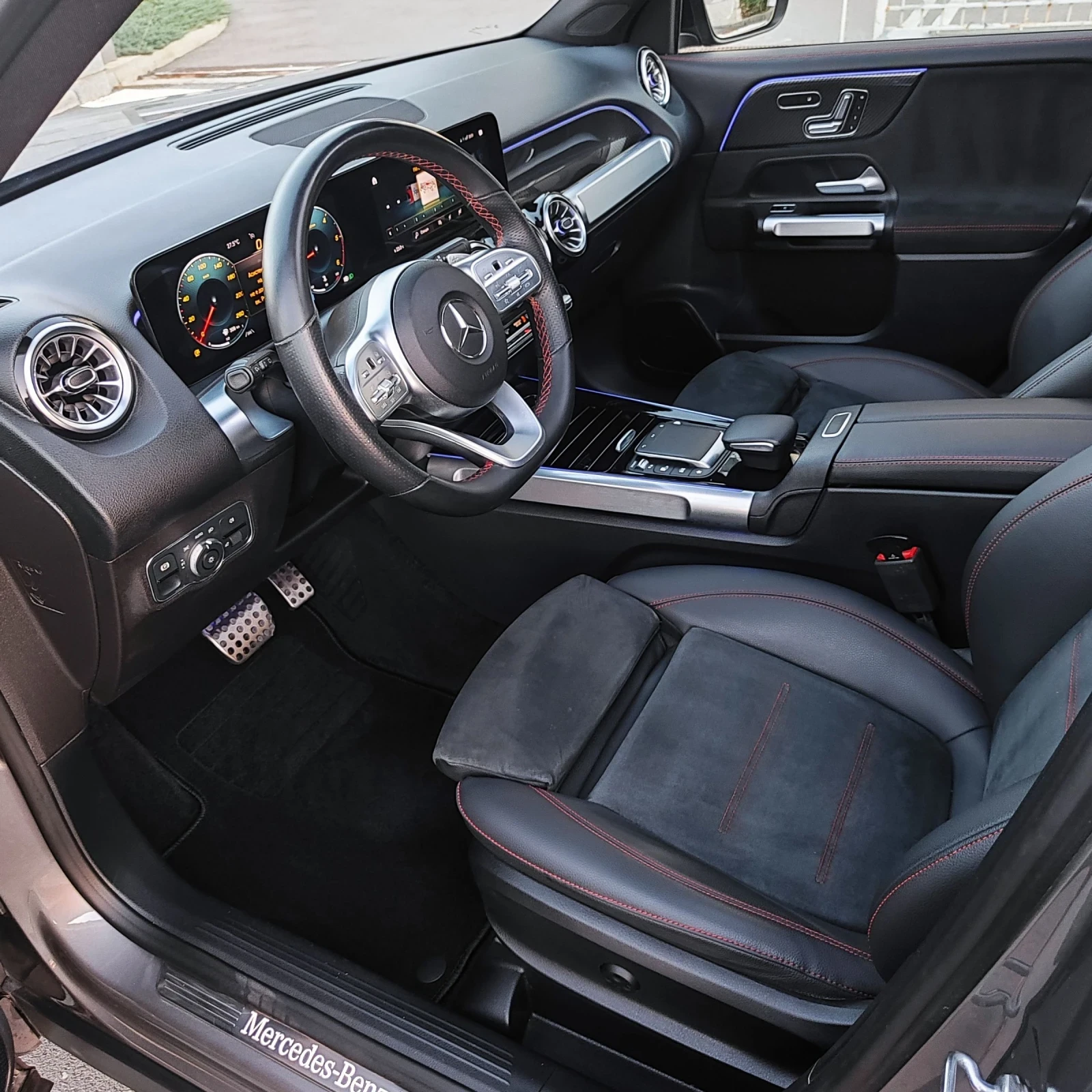 Mercedes-Benz GLB 200 AMG 7 местен ЛИЗИНГ БАРТЕР , снимка 10 - Автомобили и джипове - 55080989