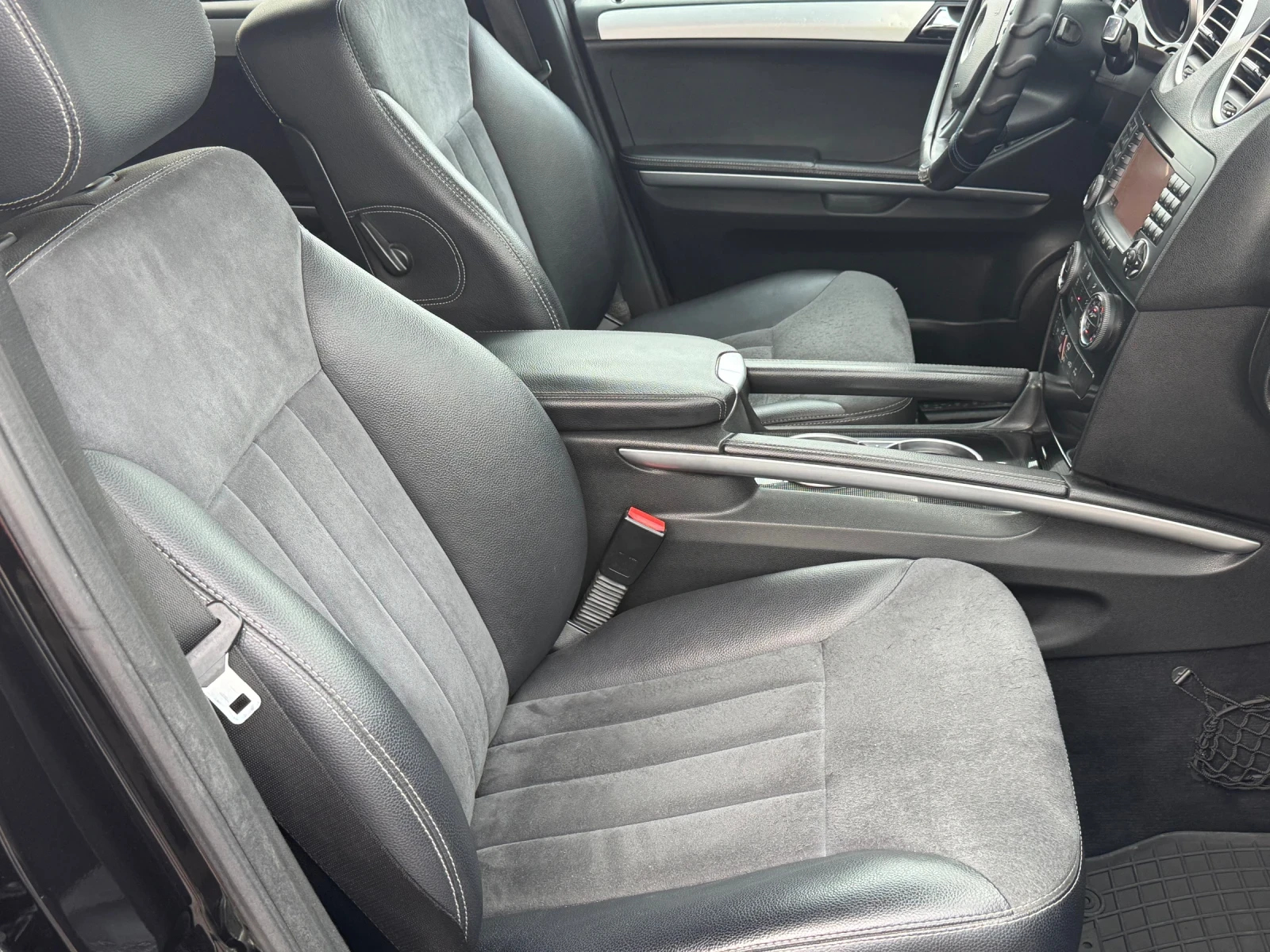 Mercedes-Benz ML 320 CDI, снимка 5 - Автомобили и джипове - 55407746