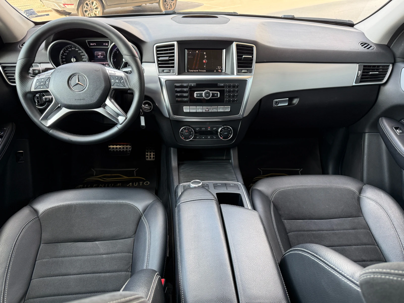 Mercedes-Benz ML 350 CDI 6 МЕСЕЦА ГАРАНЦИЯ/258к.с. AMG Pack/На Пружини, снимка 10 - Автомобили и джипове - 55832955