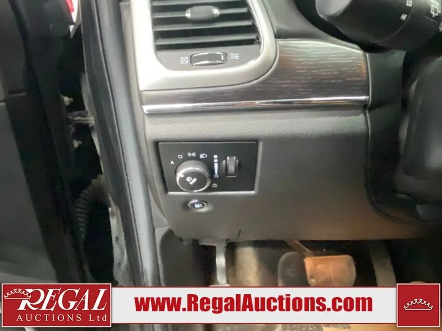 Jeep Grand cherokee 5.7 SUMMIT * КРАЙНА ЦЕНА* FULL, снимка 11 - Автомобили и джипове - 55851751
