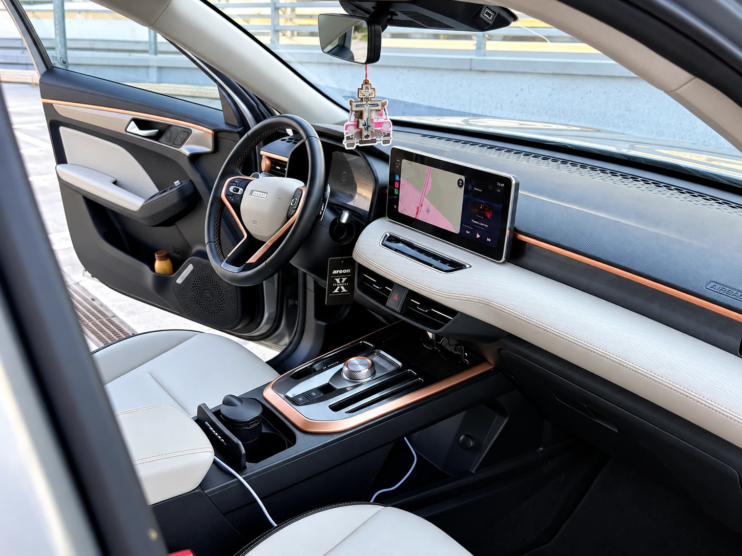 Haval Jolion, снимка 5 - Автомобили и джипове - 56024103