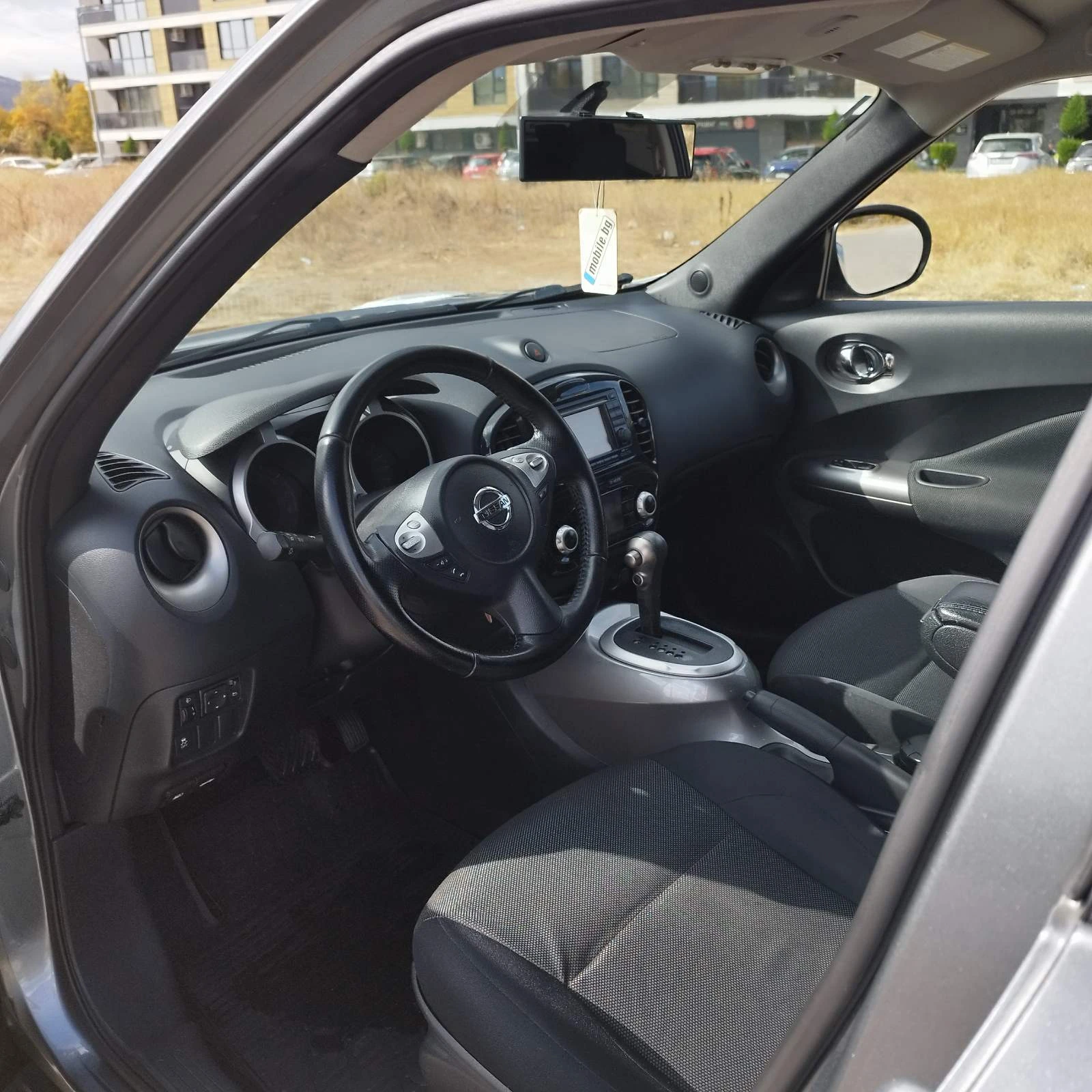 Nissan Juke, снимка 12 - Автомобили и джипове - 56436278