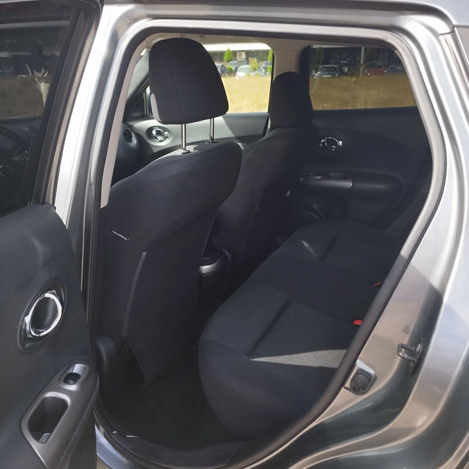 Nissan Juke, снимка 10 - Автомобили и джипове - 56436278