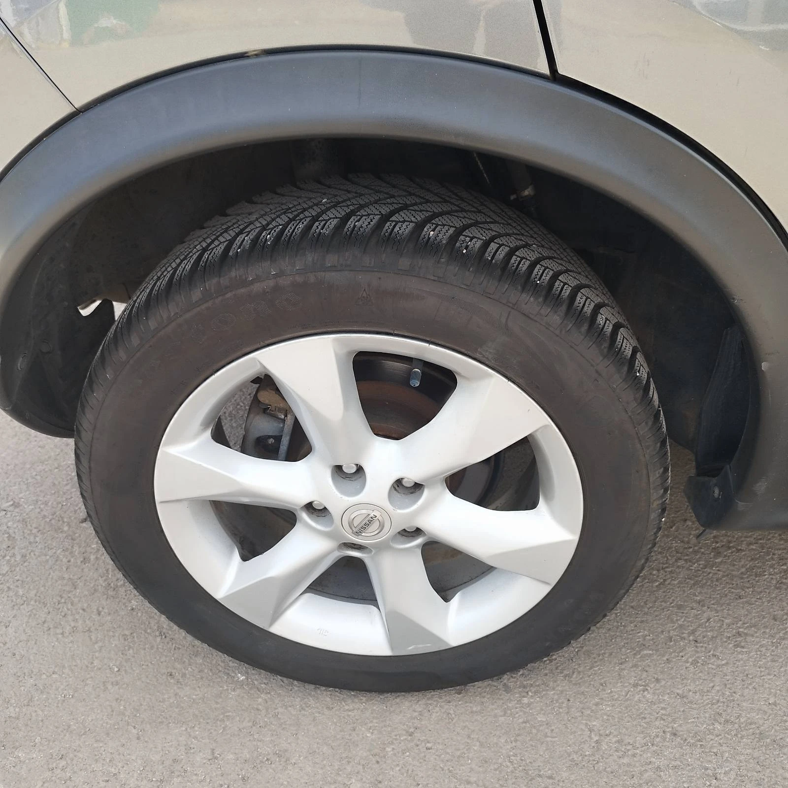 Nissan Juke, снимка 6 - Автомобили и джипове - 56436278