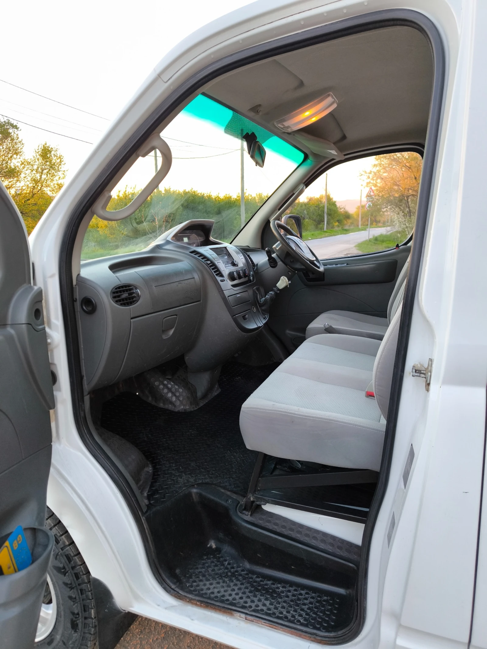 Други Друг LDV Maxus V80 2.5 131кс, Самосвал, 6 ск., 3.5 тона, снимка 11 - Камиони - 54585995