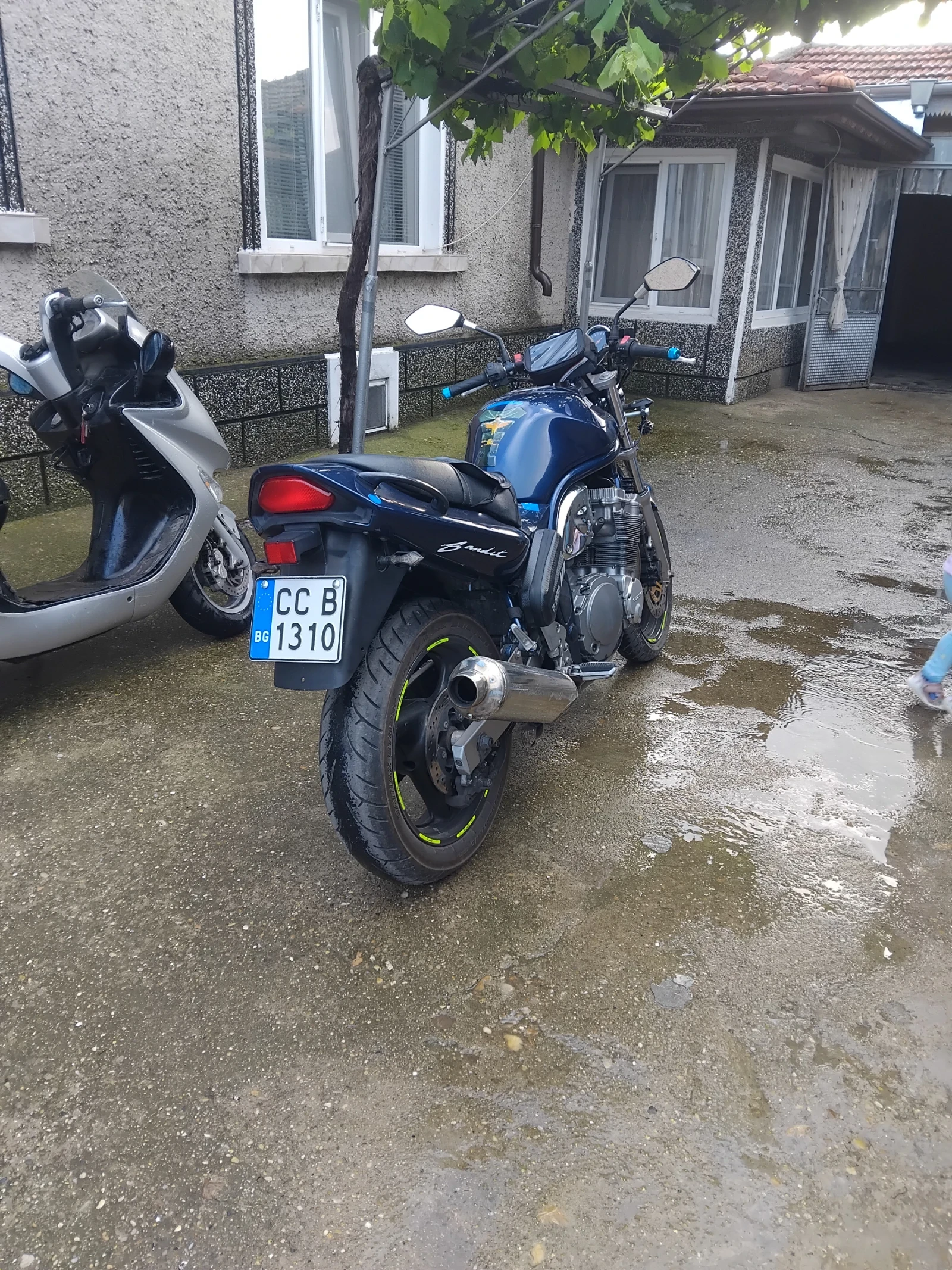 Suzuki Bandit Турър