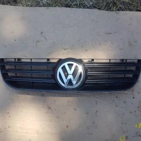 Решетка в предна броня на WV POLO 2006 г., снимка 1