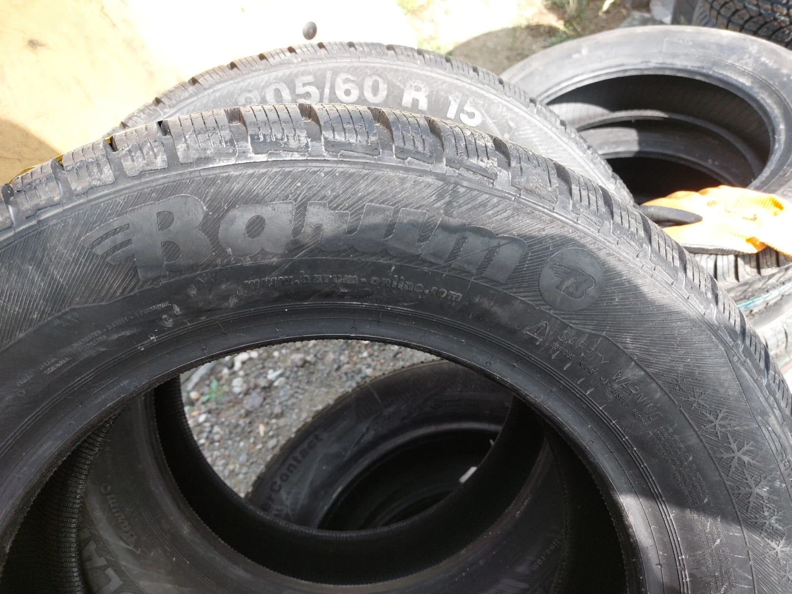 ���� 205/60R15 | Mobile.bg � ����������� 4