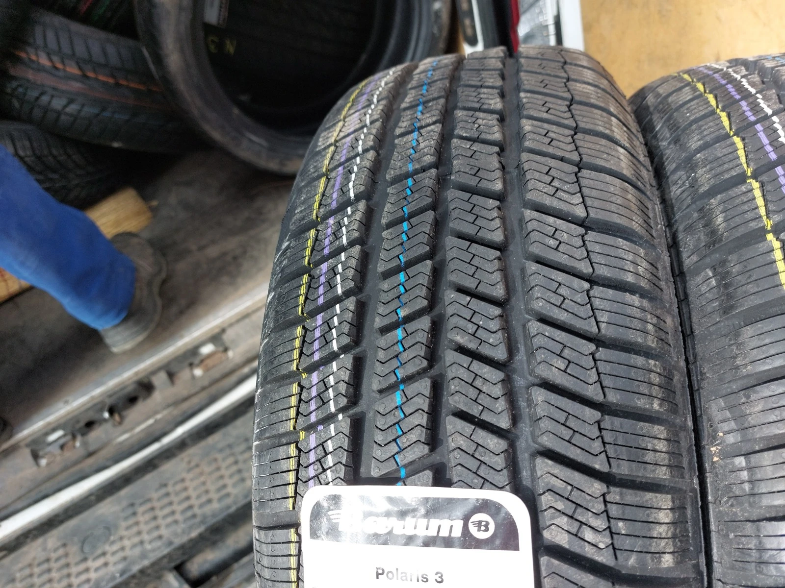 ���� 205/60R15 | Mobile.bg � ����������� 2