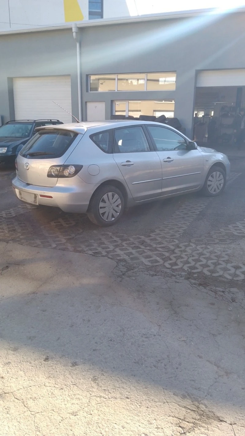 Mazda 3, снимка 4 - Автомобили и джипове - 47196150