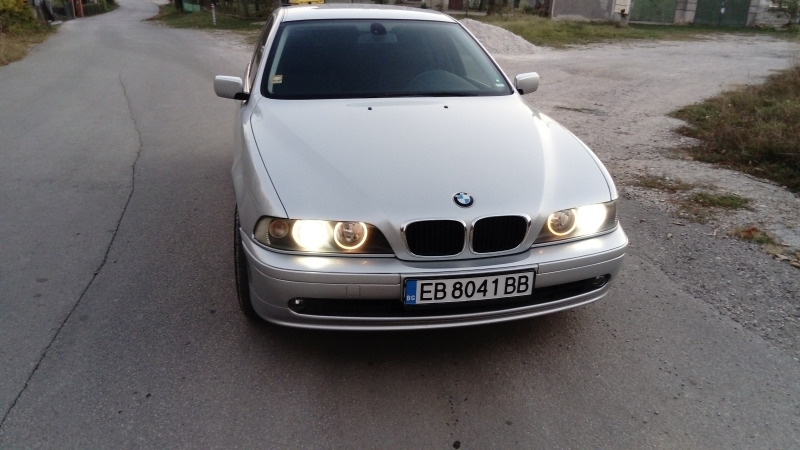 BMW 520, снимка 2 - Автомобили и джипове - 45154620