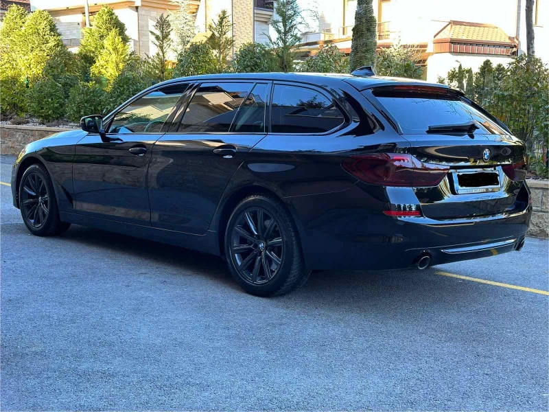 BMW 520 Sport Line, снимка 2 - Автомобили и джипове - 49550789