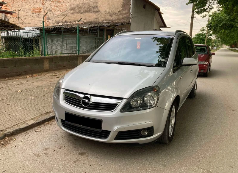 Opel Zafira 1.6i, снимка 1 - Автомобили и джипове - 48263147