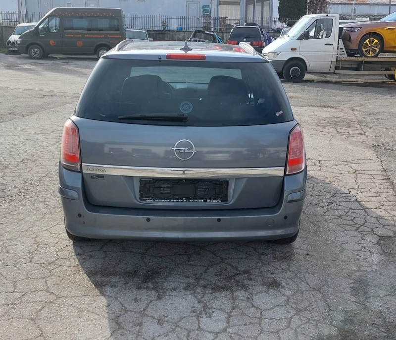 Opel Astra 1.7 CDTI COSMO, снимка 4 - Автомобили и джипове - 48349624