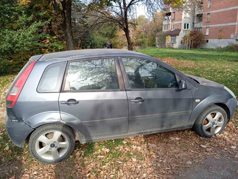 Ford Fiesta, снимка 3 - Автомобили и джипове - 48452296