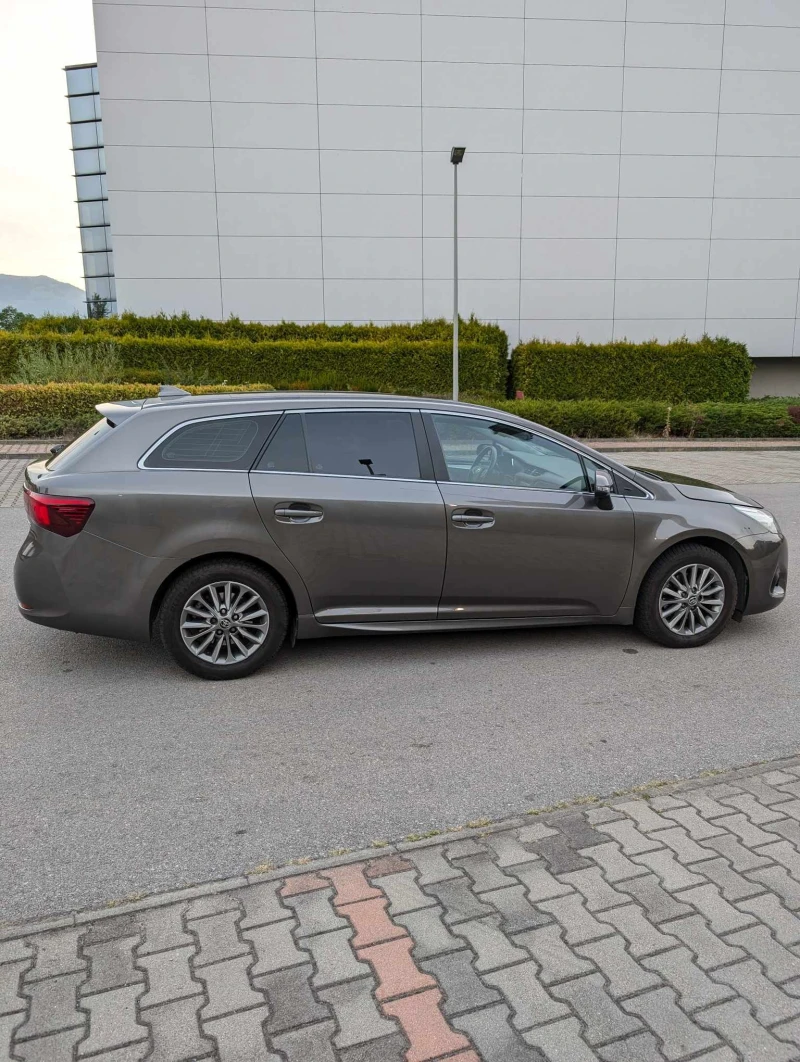 Toyota Avensis, снимка 2 - Автомобили и джипове - 48739427