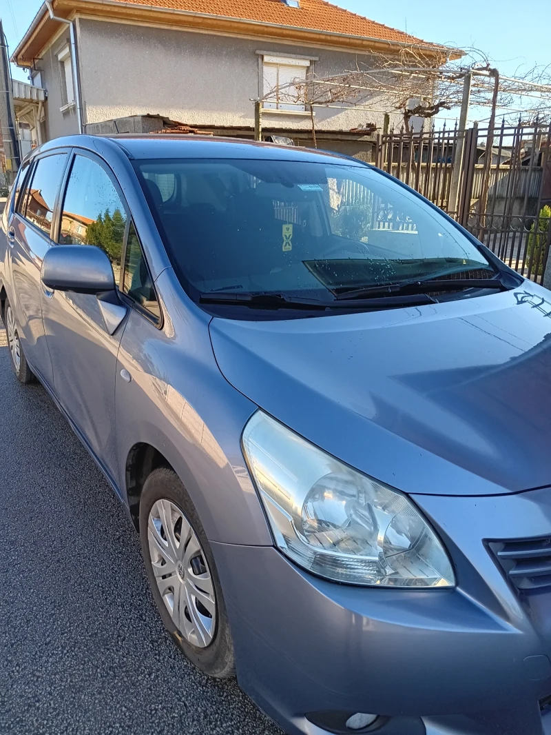 Toyota Verso, снимка 3 - Автомобили и джипове - 48793647