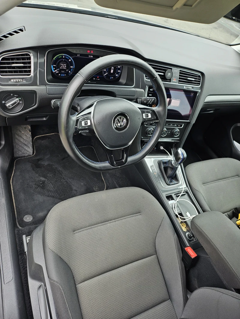 VW Golf E -GOLF, снимка 6 - Автомобили и джипове - 48904119