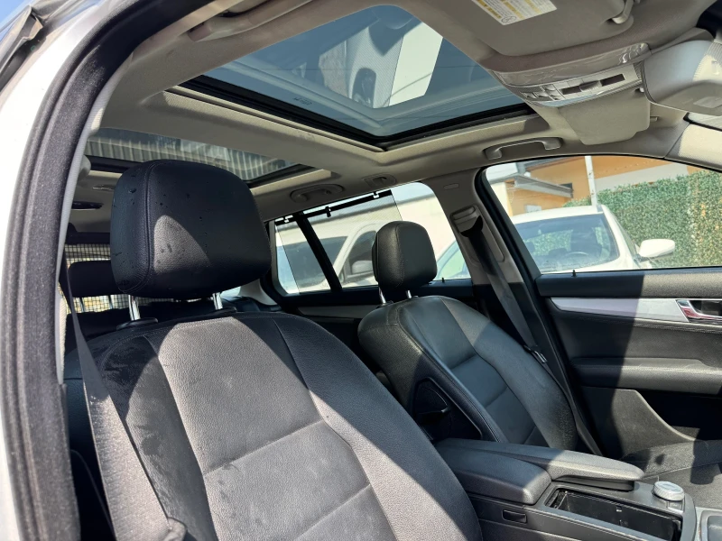 Mercedes-Benz C 320 ПАНОРАМА* КОЖА* NAVI* ЩОРИ* AVANTGARDE* , снимка 13 - Автомобили и джипове - 51668328