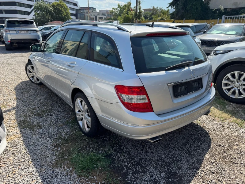 Mercedes-Benz C 320 ПАНОРАМА* КОЖА* NAVI* ЩОРИ* AVANTGARDE* , снимка 9 - Автомобили и джипове - 51668328