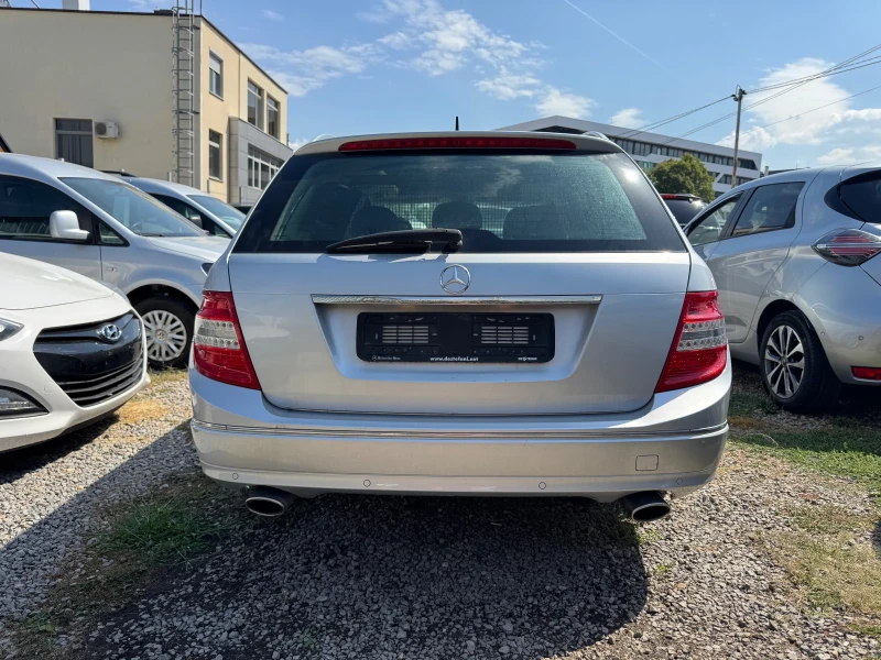 Mercedes-Benz C 320 ПАНОРАМА* КОЖА* NAVI* ЩОРИ* AVANTGARDE* , снимка 11 - Автомобили и джипове - 51668328