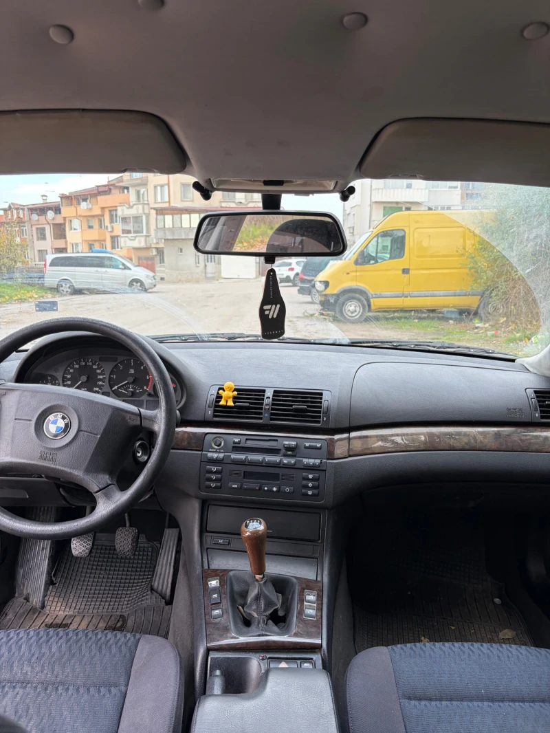 BMW 320, снимка 8 - Автомобили и джипове - 52461142