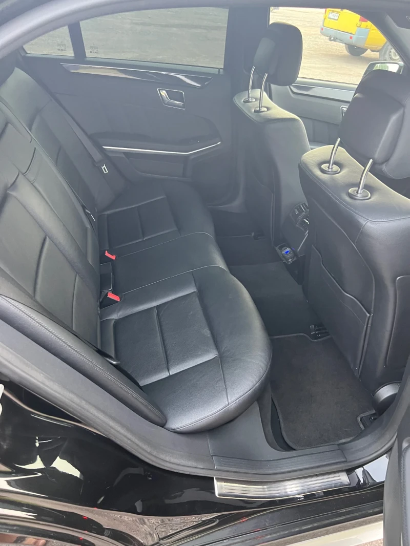 Mercedes-Benz E 350 4matic AMG Face, снимка 7 - Автомобили и джипове - 52669834