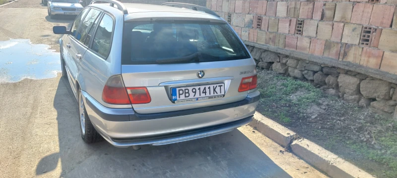 BMW 320, снимка 12 - Автомобили и джипове - 52818739