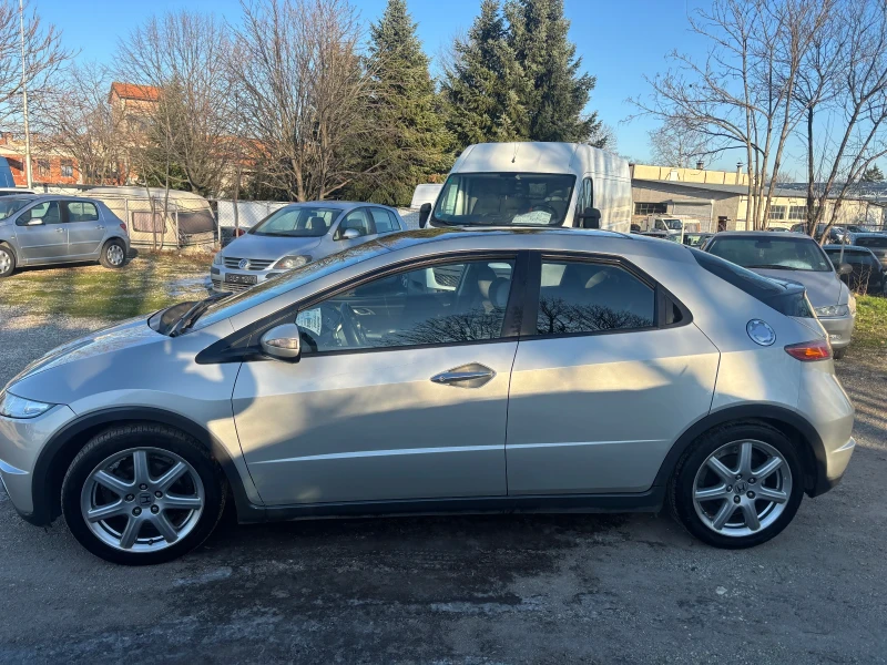 Honda Civic 2007+ 1.8+ ПАНОРАМА+ НОВИ ГУМИ, снимка 7 - Автомобили и джипове - 52944455