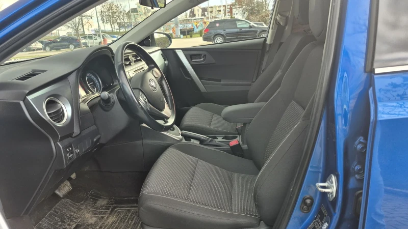 Toyota Auris 1.8 Hybrid* Перфектна* 4.5/100км* БАРТЕР, снимка 8 - Автомобили и джипове - 52946855