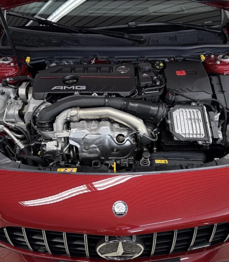 Mercedes-Benz A 35 AMG, снимка 10 - Автомобили и джипове - 53529794