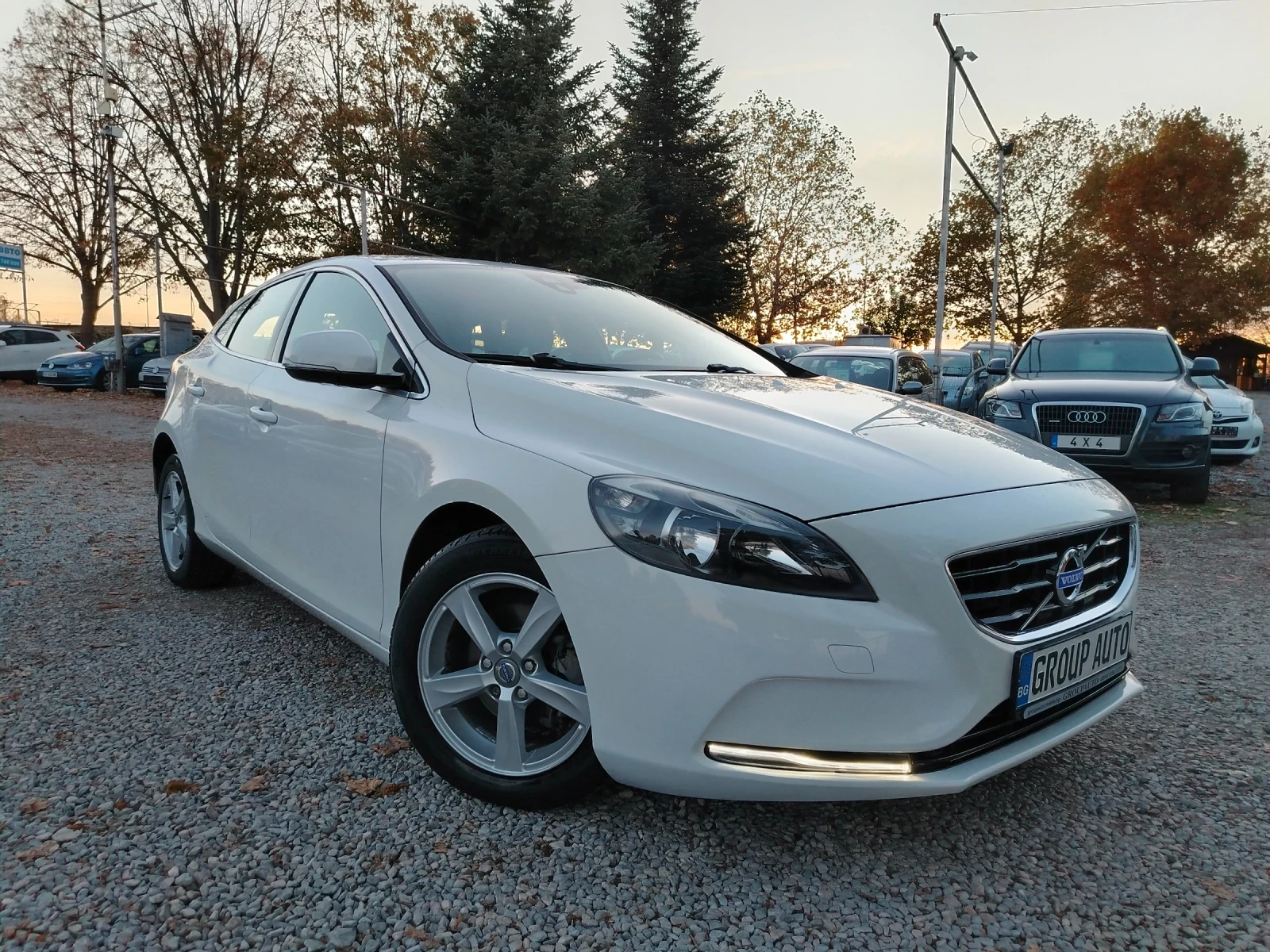 Volvo V40 1.6D114к.с/КЛИМАТРОНИК/ПАРКТРОНИК/КАМЕРА!!! , снимка 1