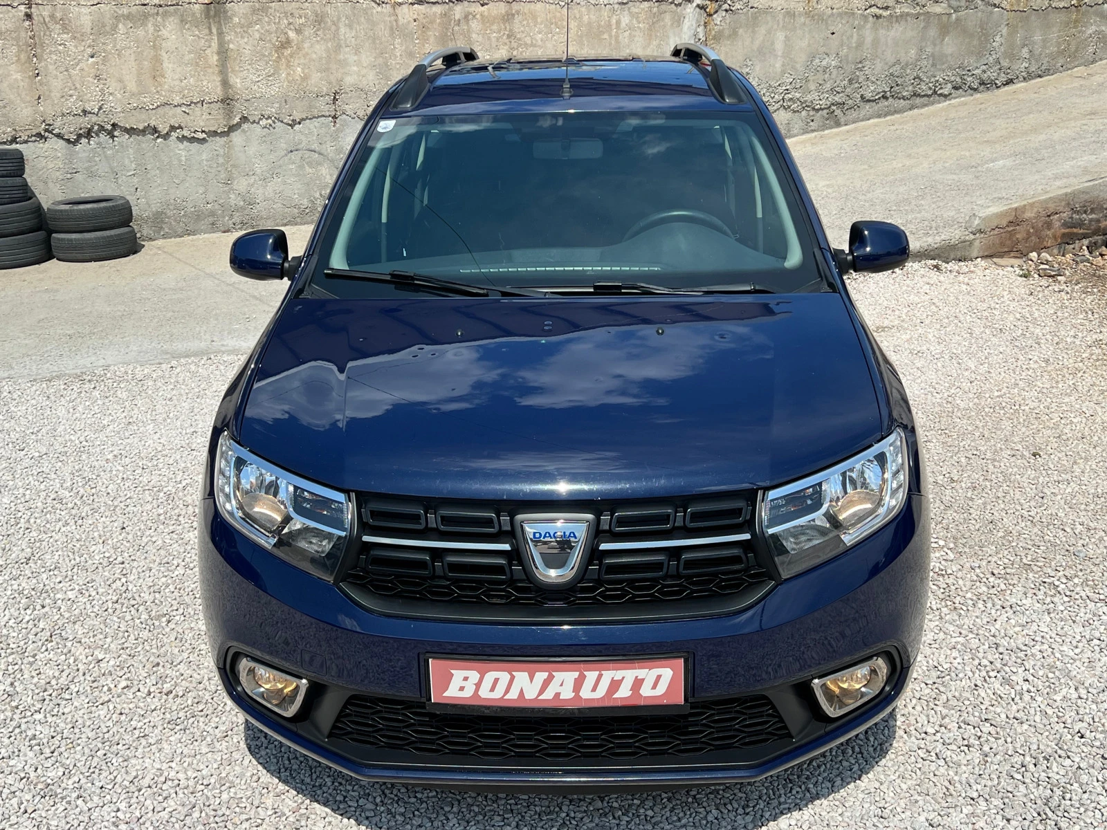 Dacia Logan 1.0i - изображение 2