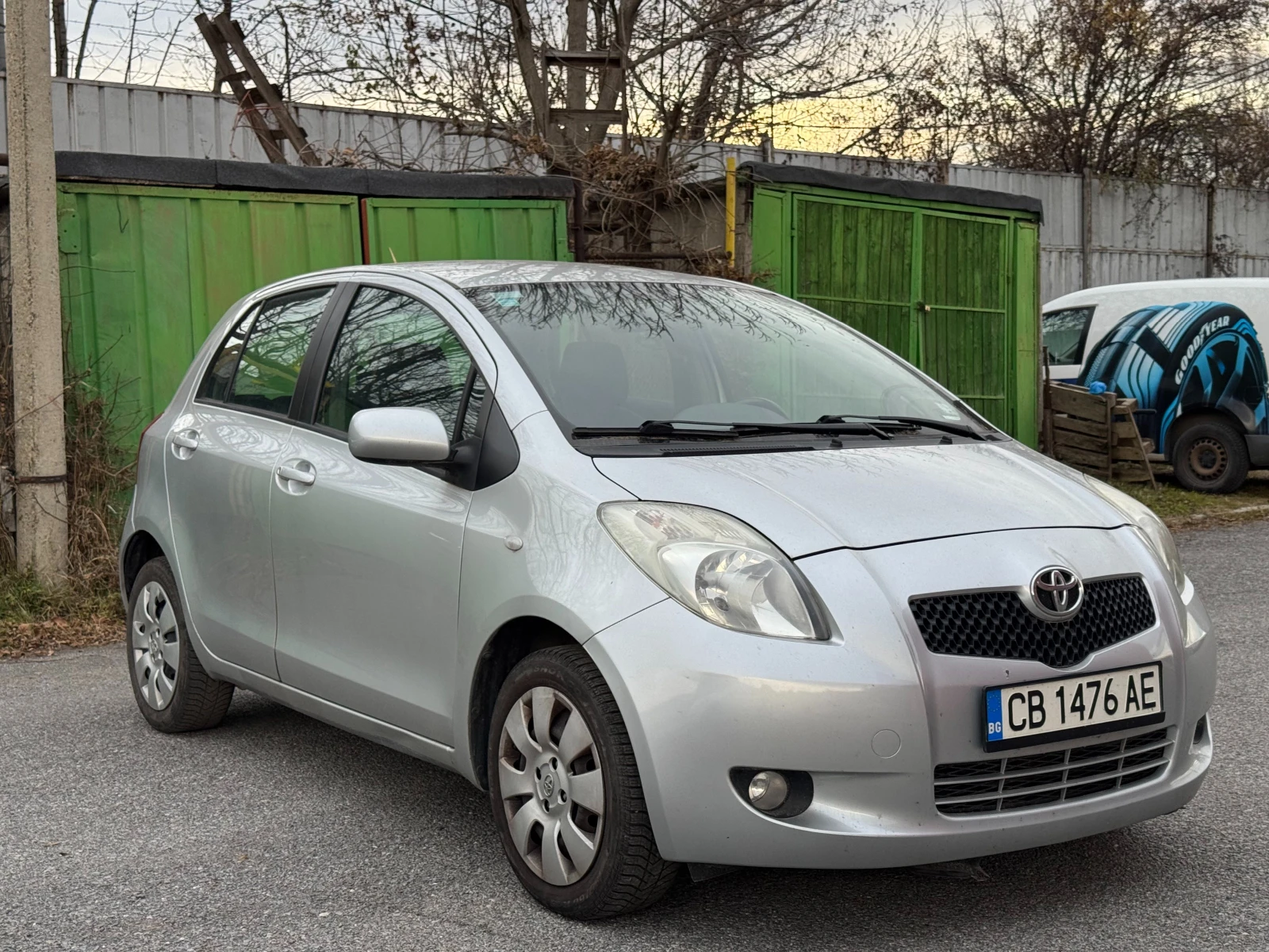 Toyota Yaris 1.3i - изображение 2