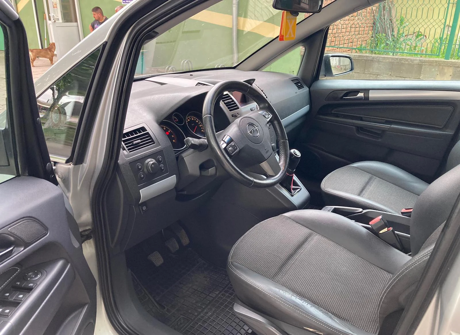 Opel Zafira 1.6i - изображение 5