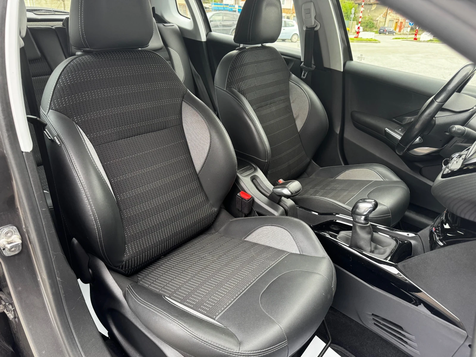 Peugeot 2008 1.5D 102 HP ALLURE 2019 Г. EURO 6D 148 000 KM. - изображение 10