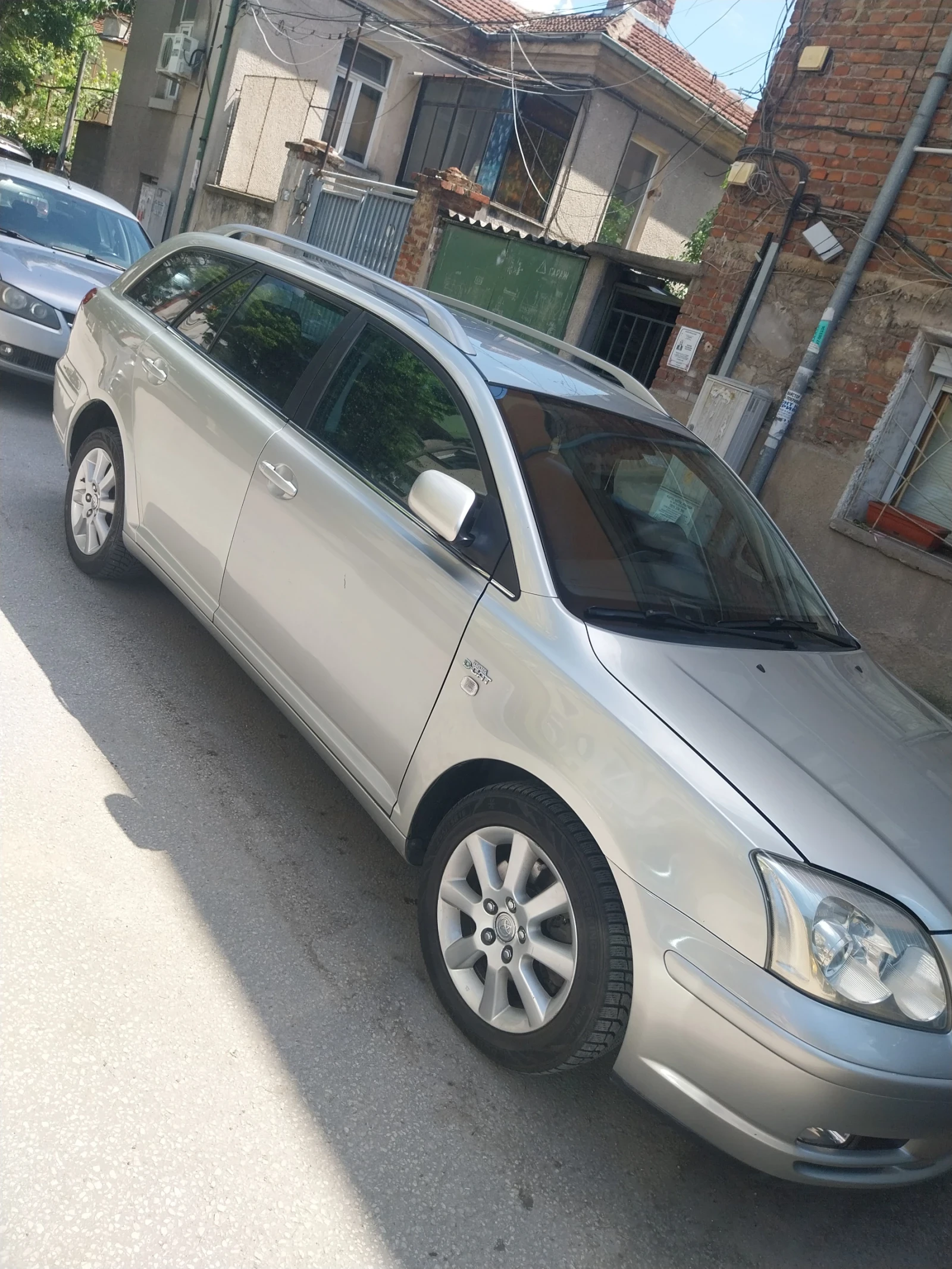 Toyota Avensis  - изображение 3