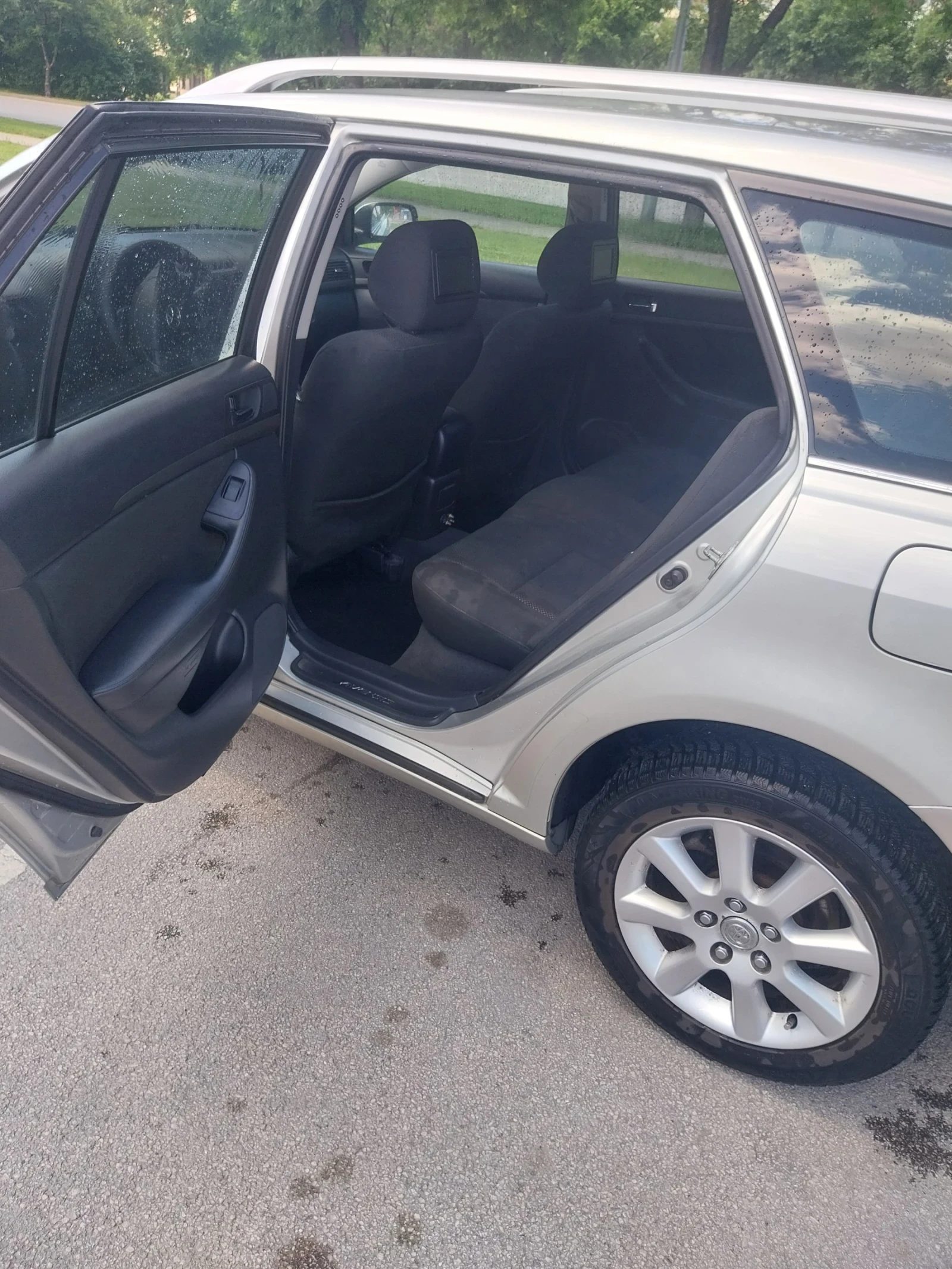 Toyota Avensis  - изображение 8