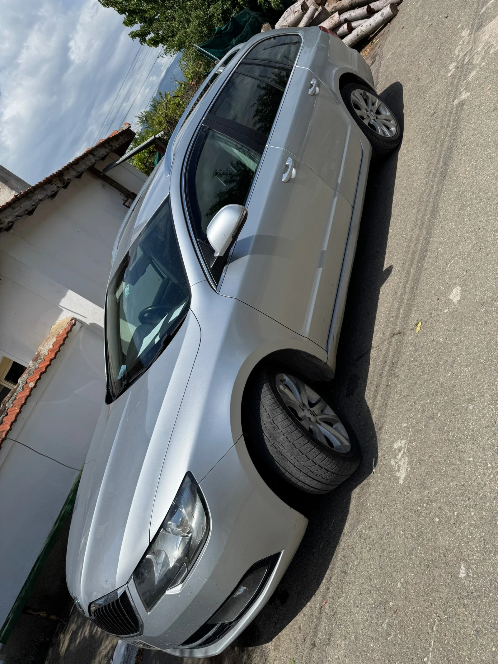 Skoda Superb 2.0 - изображение 2