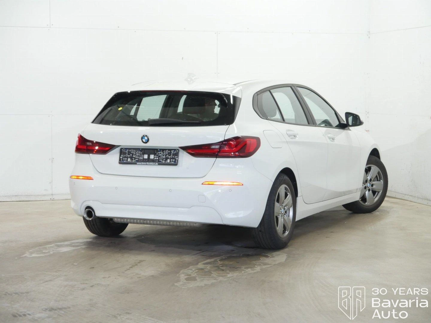 BMW 116  i Advantage - изображение 3