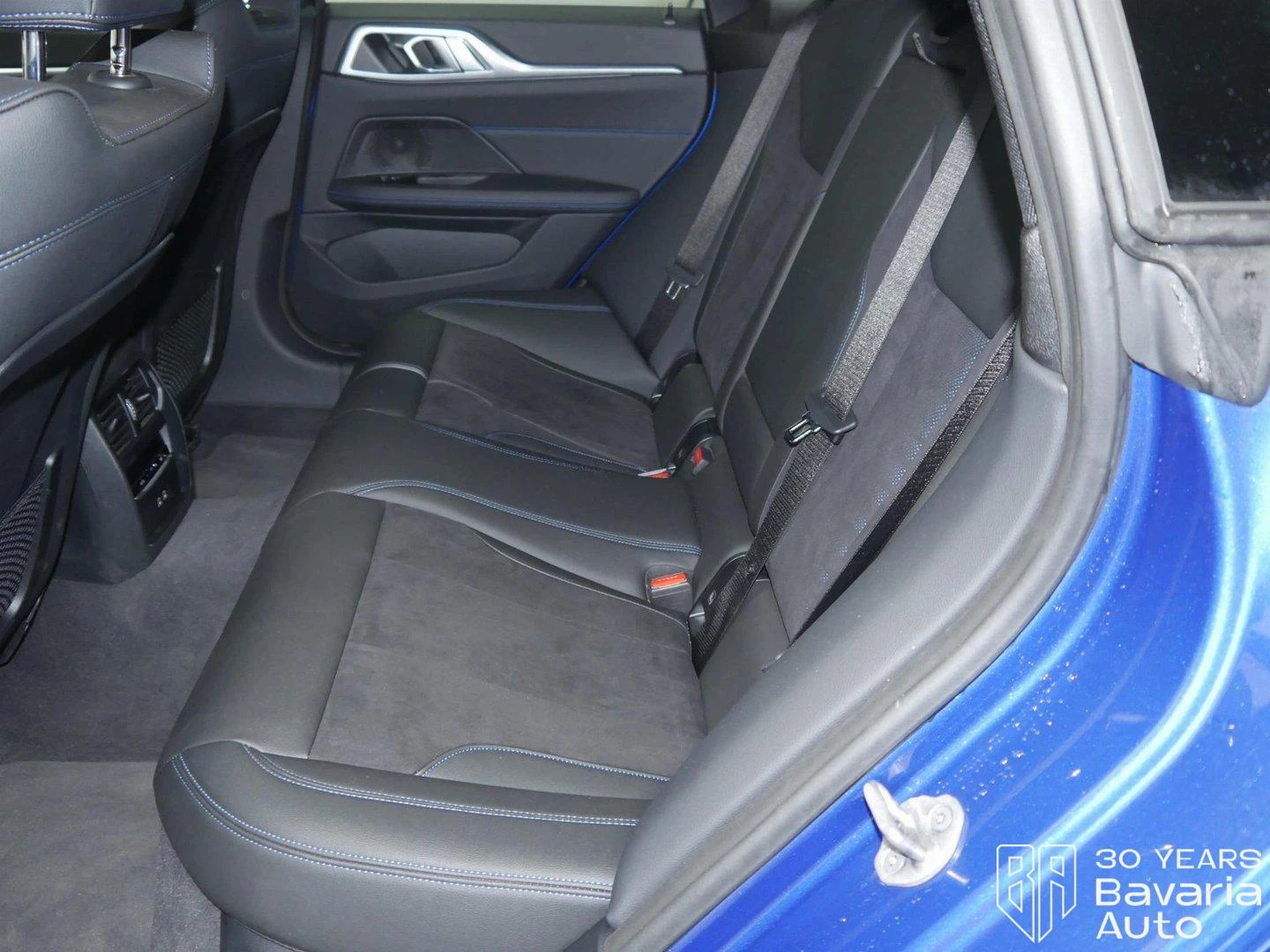 BMW 420 i Gran Coupe M Sport Paket - изображение 8