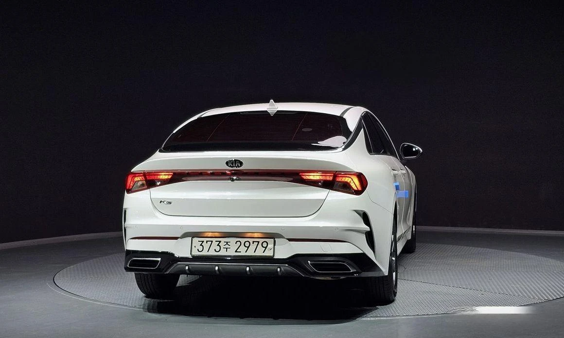Kia K5  - изображение 4